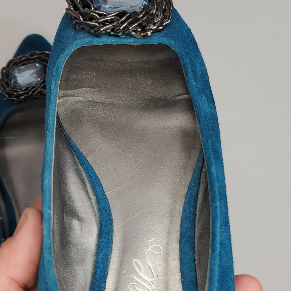 Fergie pointed toe blue suede Flats size 6 - Picture 15 of 16